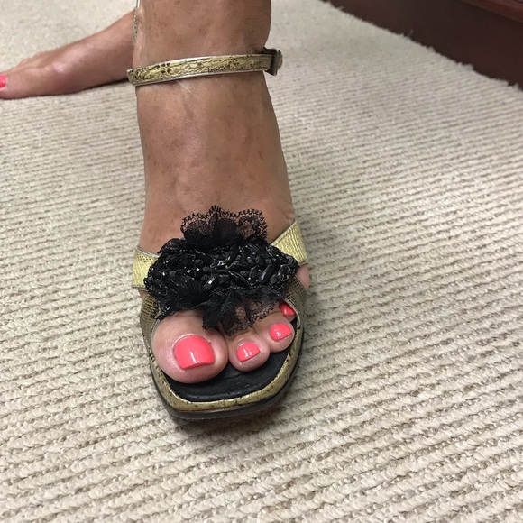 Prada lizard and black suede wedges - Picture 2 of 8